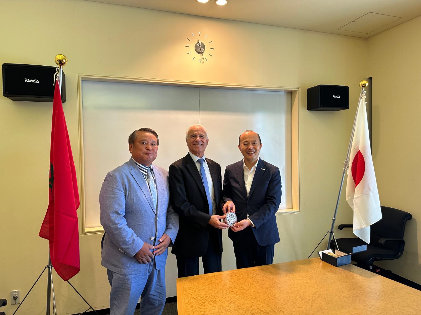 Ambassador Bouhlal and Mayor Suzuki