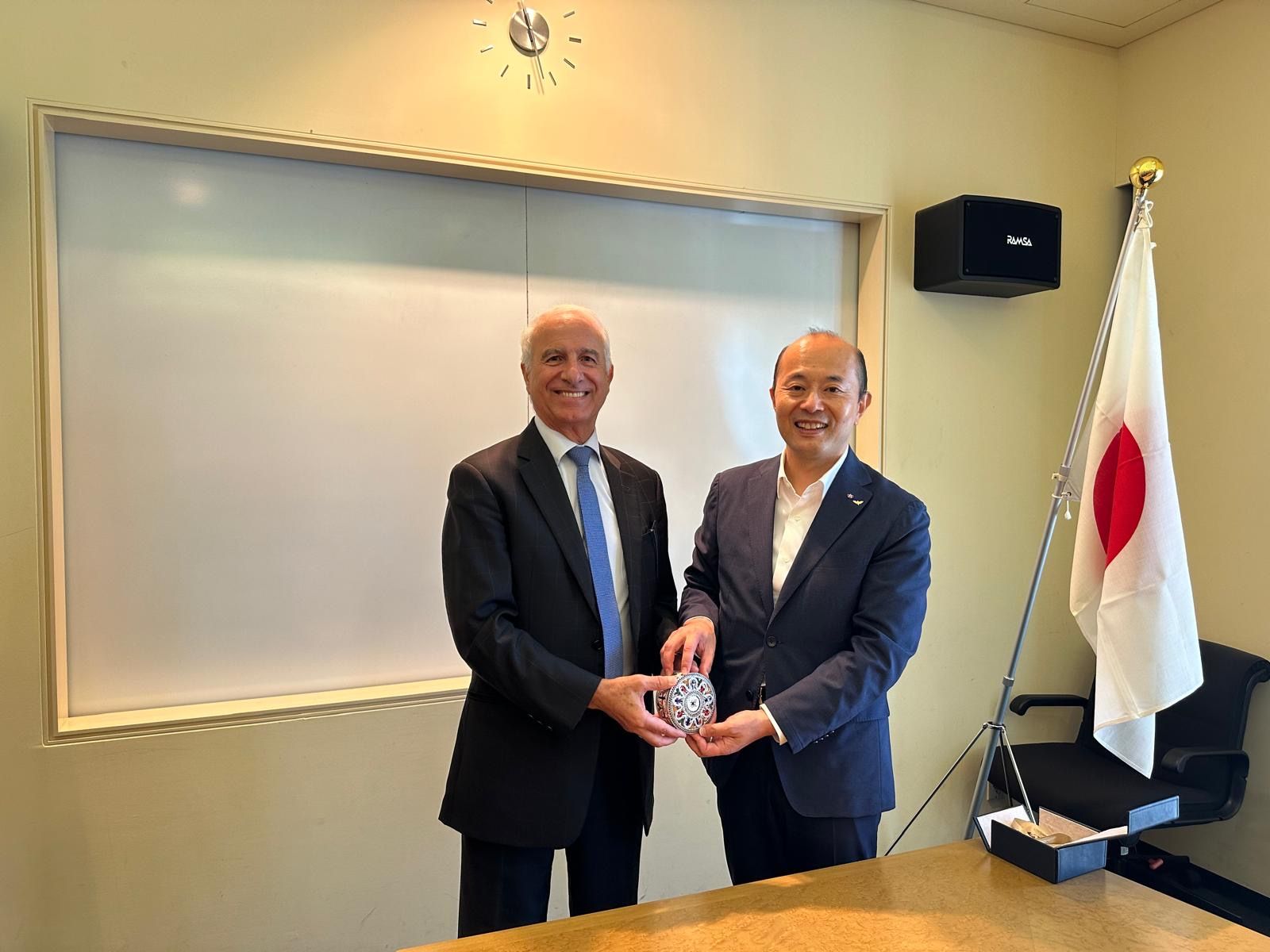 Ambassador Bouhlal and Mayor Suzuki